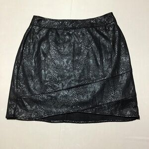 Love Riche Black Snake Textured Mini Skirt